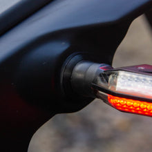 Charger l'image dans la galerie, Adaptateurs Clignotants LED Yamaha Ténéré 700 (19-22)